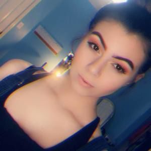 Meet your Posher, Mia